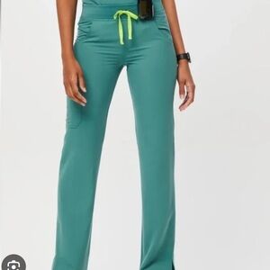 FIGS Limited Edition: Women’s Cactus Kade
